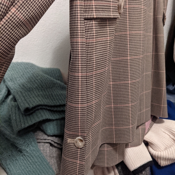 ENOR Waist Line Control Over Jacket - Picture 6 of 9